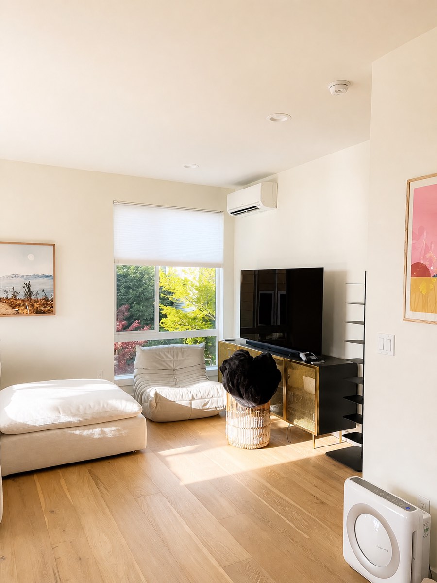 White oak hardwood floor in a sunny living room